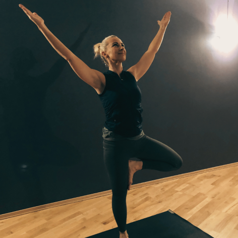 Yogaintruktør Bibbi Randen Yogaintruktør Bibbi Randen